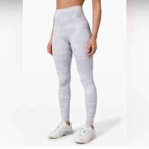 Lululemon Wunder‎ Under High-Rise Tight 28" *Luxtreme
Incognito Camo Jacquard 6